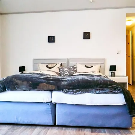 בית הארחה Tripple With Bathroom.