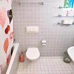 Tripple With Bathroom. בית הארחה 3*