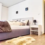 בית הארחה Tripple With Bathroom. 3*