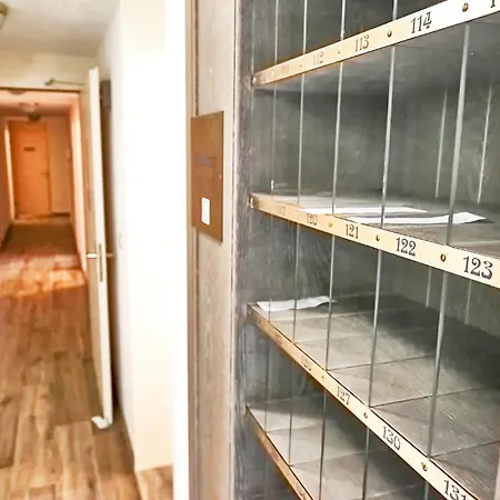 Tripple With Bathroom. בית הארחה