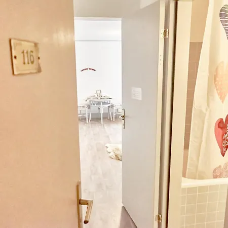 Tripple With Bathroom. 3* Därligen